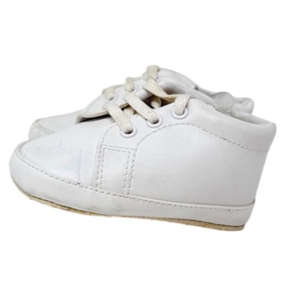 Darling Baby Shoes Prewalker Size 4 Infant White Soft Sole First Walkers - Picture 4 of 5